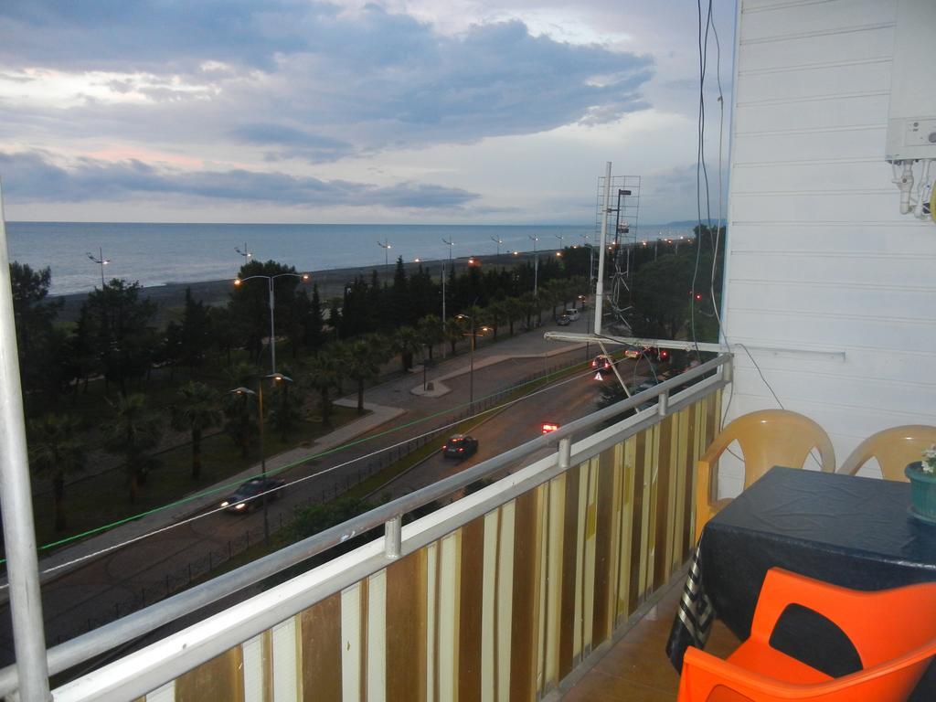 Apartment Irma Rustaveli 57 Batumi Cameră foto
